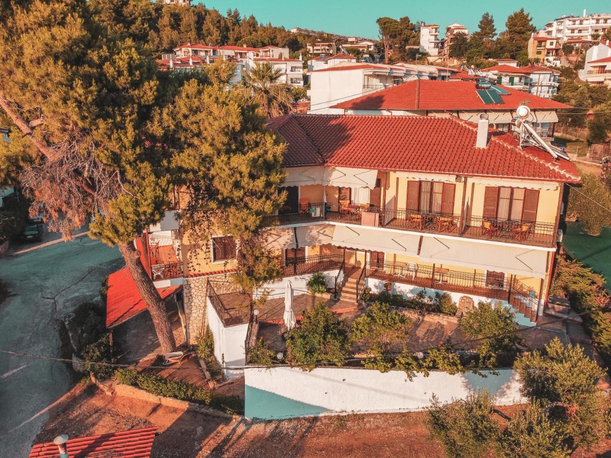 Karnagio Vasilas Aya Paraskevi Dış mekan fotoğraf